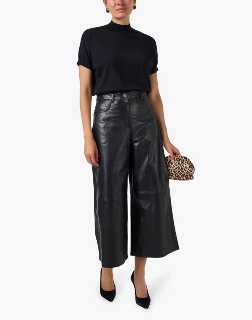 Black Short Sleeve Sweater