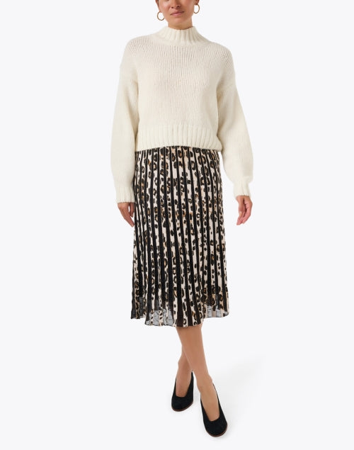 Leopard Print Pleated Skirt