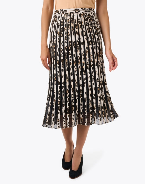 Leopard Print Pleated Skirt